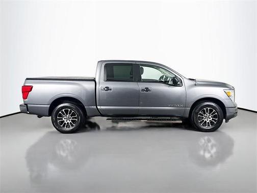 2021 Nissan Titan SV