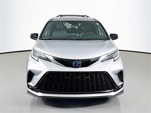 2023 Toyota Sienna XSE 7 Passenger