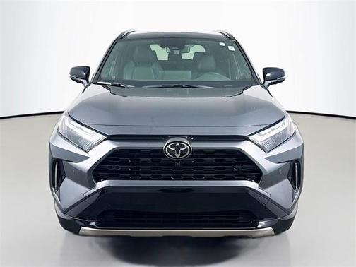 2025 Toyota RAV4 Hybrid SE