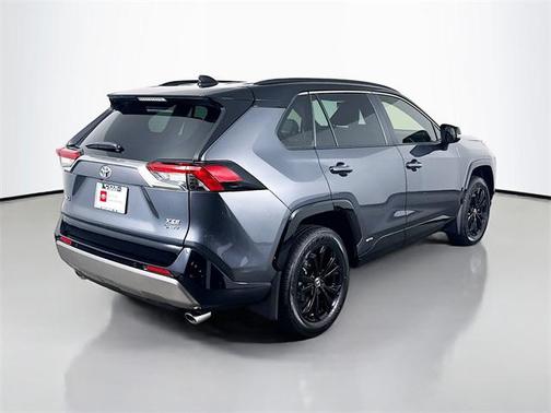 2025 Toyota RAV4 Hybrid SE