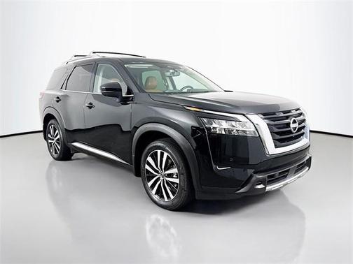 2023 Nissan Pathfinder Platinum 4WD