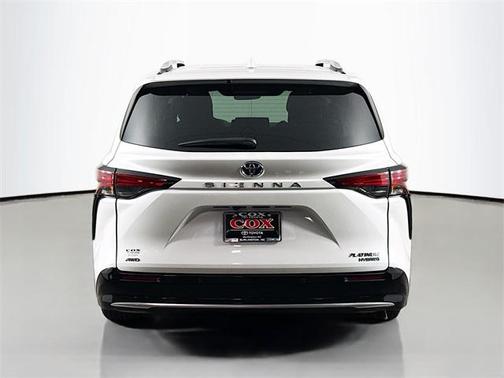 2023 Toyota Sienna Platinum 7 Passenger