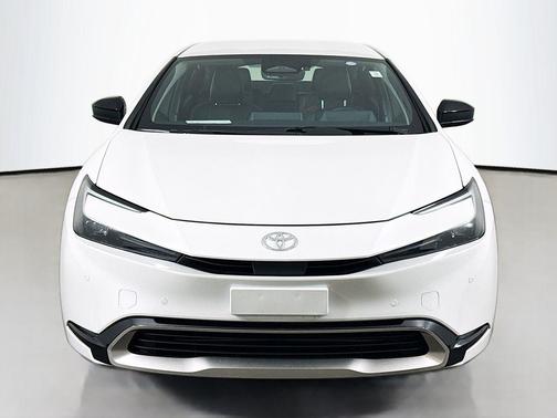 2025 Toyota Prius Plug-In Hybrid XSE