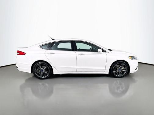 WHITE PLATINUM MET TRI-COAT 2017 Ford Fusion Sport