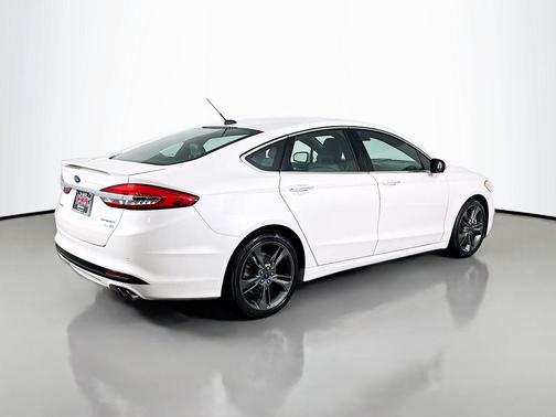 WHITE PLATINUM MET TRI-COAT 2017 Ford Fusion Sport