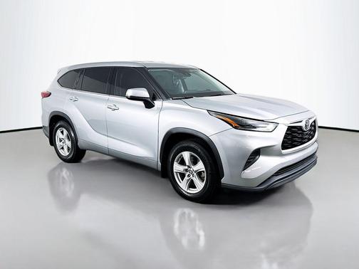 Celestial Silver Metallic 2021 Toyota Highlander L