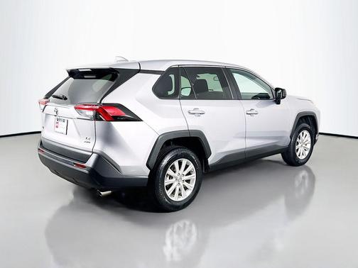 Silver Sky Metallic 2023 Toyota RAV4 LE