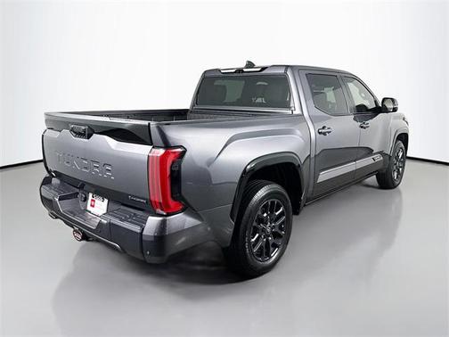 2025 Toyota Tundra Hybrid Platinum