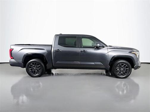 2025 Toyota Tundra Hybrid Platinum