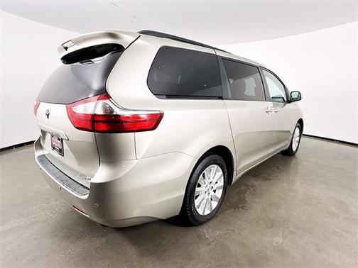 2016 Toyota Sienna XLE Premium