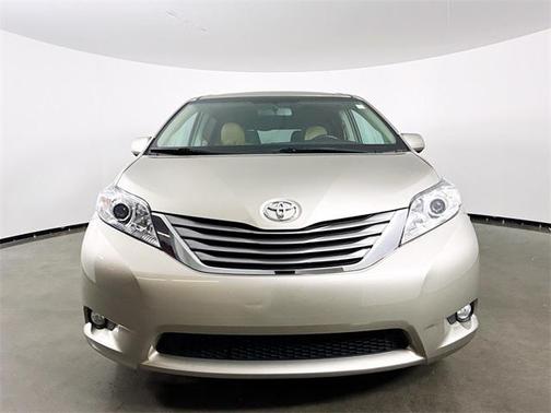 2016 Toyota Sienna XLE Premium