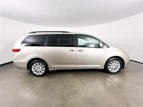 2016 Toyota Sienna XLE Premium