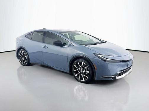 2025 Toyota Prius Plug-In Hybrid XSE