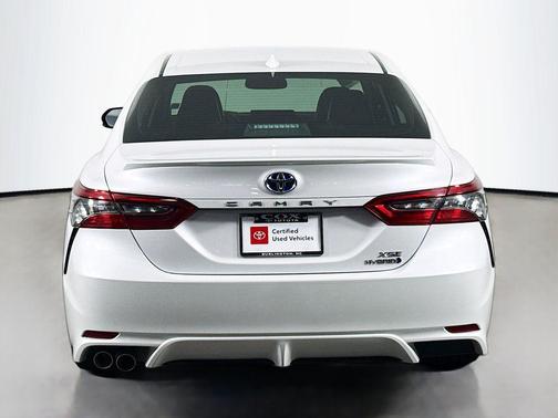 2024 Toyota Camry Hybrid SE