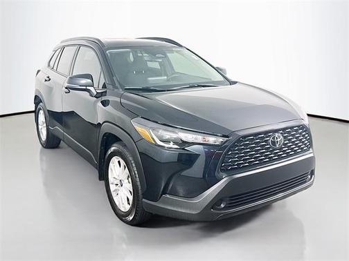 2024 Toyota Corolla Cross LE