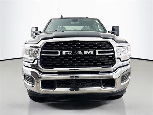2022 RAM 2500 Big Horn Crew Cab 4x4 6'4' Box