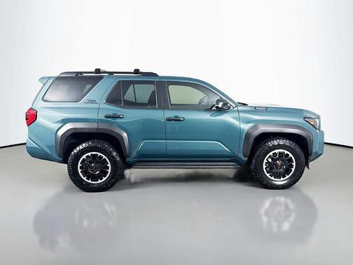 2025 Toyota 4Runner TRD Off Road