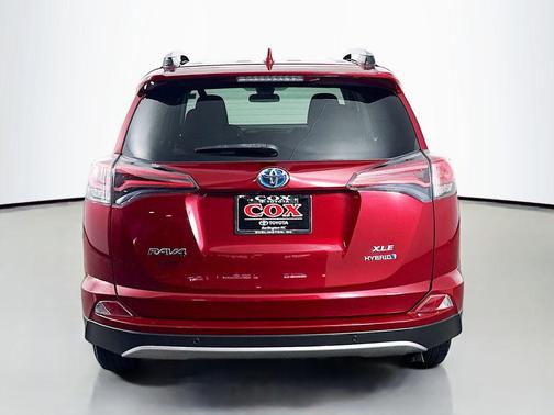 2018 Toyota RAV4 Hybrid XLE