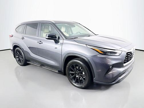 2025 Toyota Highlander XLE