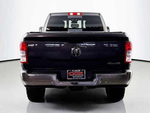 2021 RAM 2500 Tradesman Crew Cab 4x4 6'4' Box