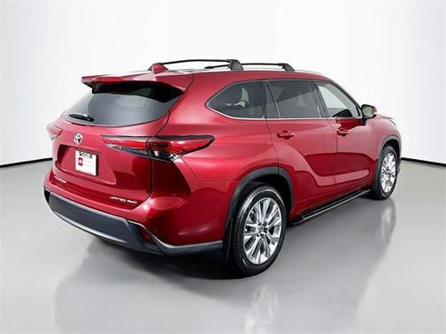 2022 Toyota Highlander Limited