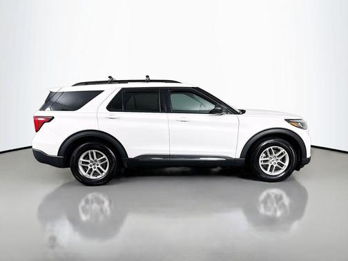 STAR WHITE MET TRI-COAT 2025 Ford Explorer Active