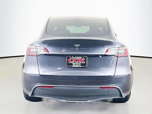 2025 Tesla Model Y Long Range Dual Motor All-Wheel Drive