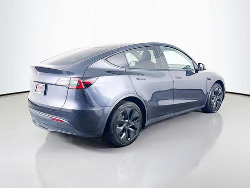 2025 Tesla Model Y Long Range Dual Motor All-Wheel Drive