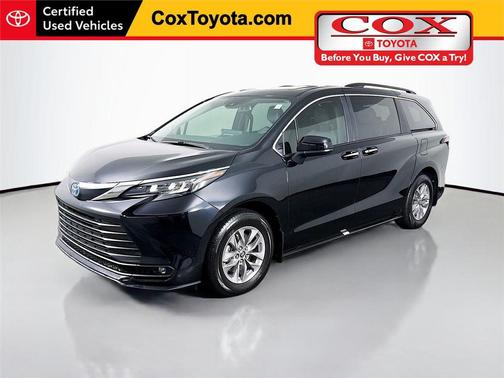 2025 Toyota Sienna XLE