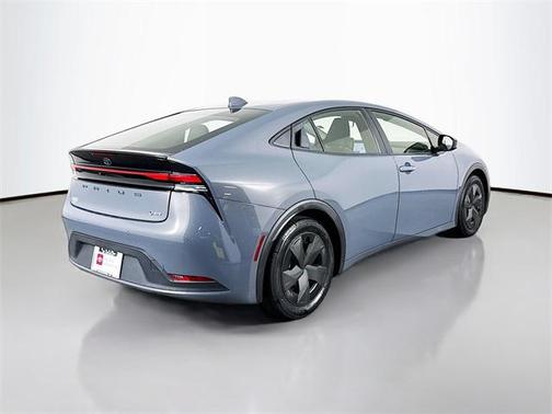 2023 Toyota Prius LE
