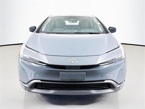 2023 Toyota Prius LE