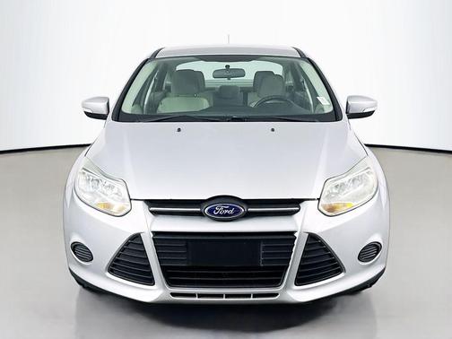 INGOT SILVER METALLIC 2014 Ford Focus SE