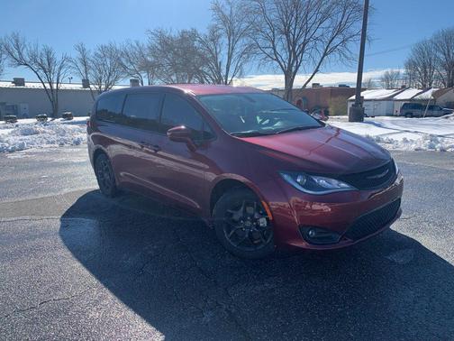 2019 Chrysler Pacifica Touring Plus