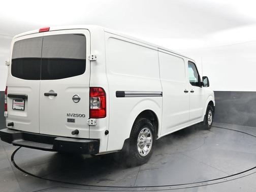 2015 Nissan NV Cargo NV2500 HD SV V6