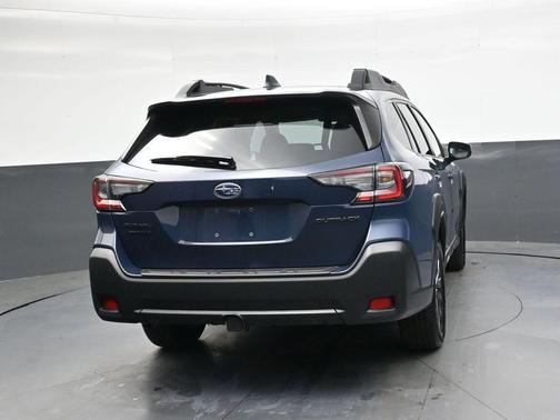Cosmic Blue Pearl 2024 Subaru Outback Onyx Edition
