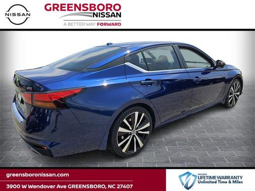 2021 Nissan Altima SR FWD