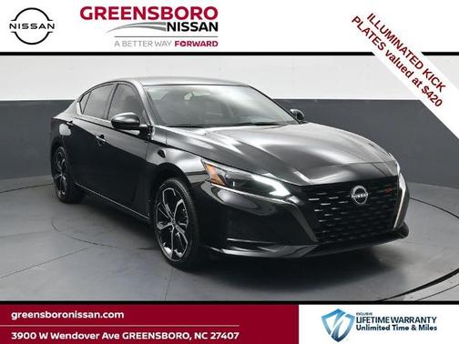 Black 2025 Nissan Altima SR