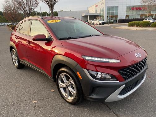 2023 Hyundai KONA SEL