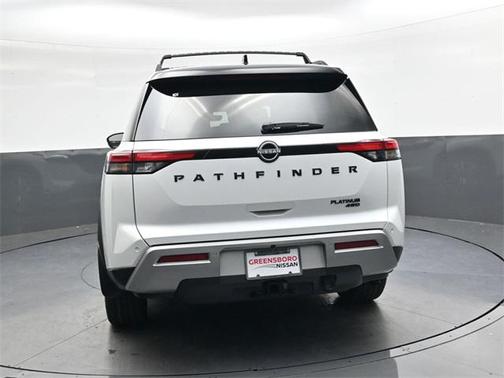 2025 Nissan Pathfinder Platinum 4WD