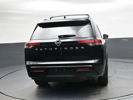 Super Black 2026 Nissan Pathfinder SV
