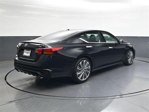 2025 Nissan Altima 2.5 SL