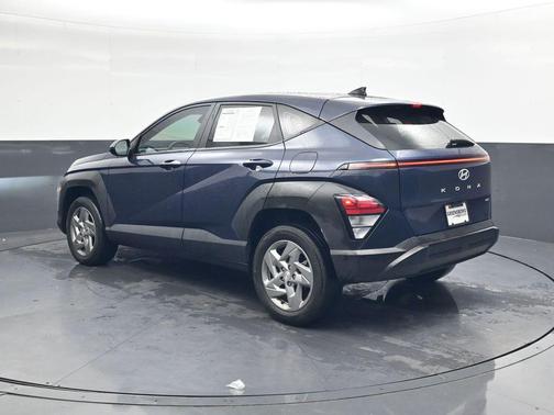 2024 Hyundai KONA SE