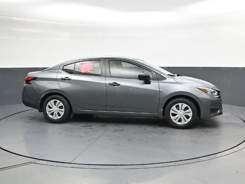 Gun Metallic 2025 Nissan Versa 1.6 S