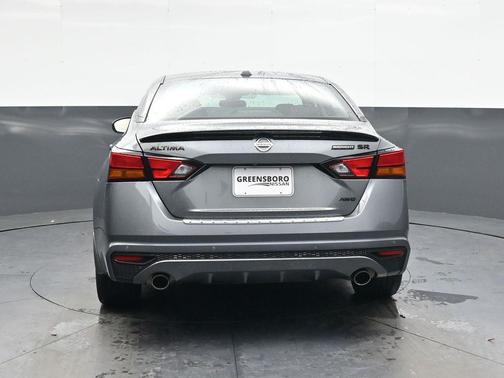 2022 Nissan Altima SR Intelligent AWD