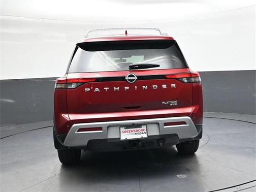 2025 Nissan Pathfinder Platinum 4WD