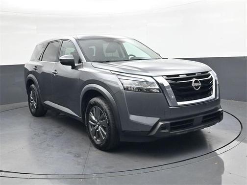 2022 Nissan Pathfinder S 4WD