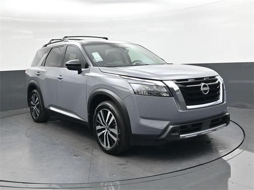 2025 Nissan Pathfinder Platinum 4WD