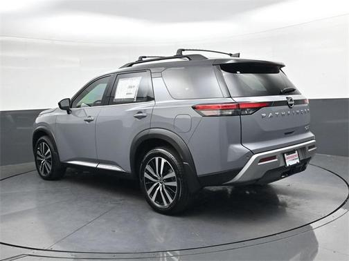2025 Nissan Pathfinder Platinum 4WD