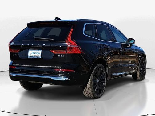 2022 Volvo XC60 B5 Inscription