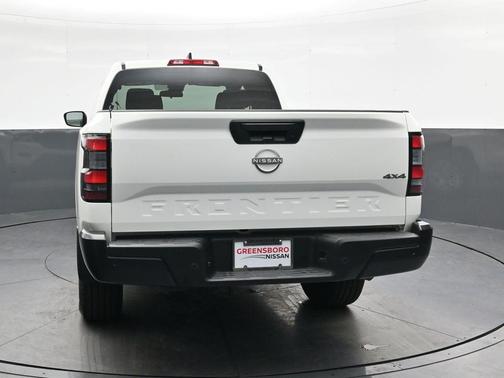 2024 Nissan Frontier S